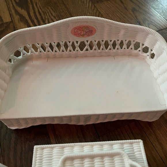 Vintage Mattel Barbie Dreamhouse Bed Couch Table Furniture Set Pink Flor… - Picture 6 of 6